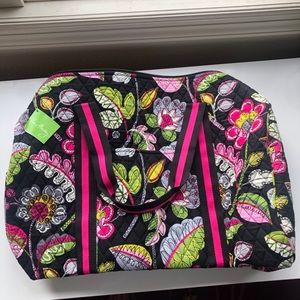 VERA BRADLEY | Round Duffel in Moon Blooms Print